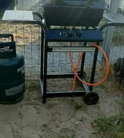Radosna Zatoka - Z Ogrodzeniem Campingplads Międzywodzie