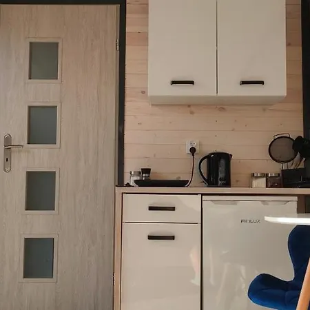 Radosna Zatoka - Z Ogrodzeniem Campingplads Międzywodzie