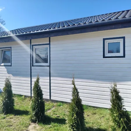 Radosna Zatoka - Nowe Domki, Kazdy Z Wlasnym Ogrodzeniem