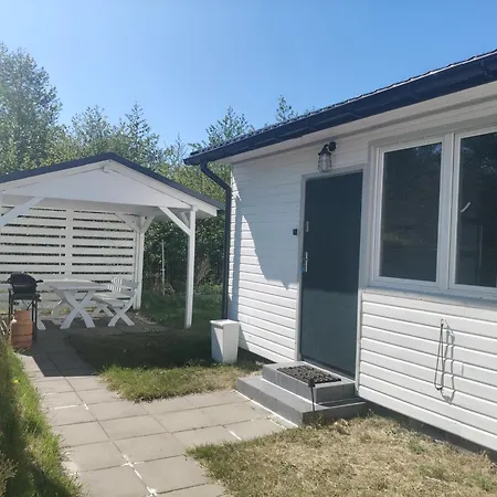 Kemping Radosna Zatoka - Nowe Domki, Kazdy Z Wlasnym Ogrodzeniem *