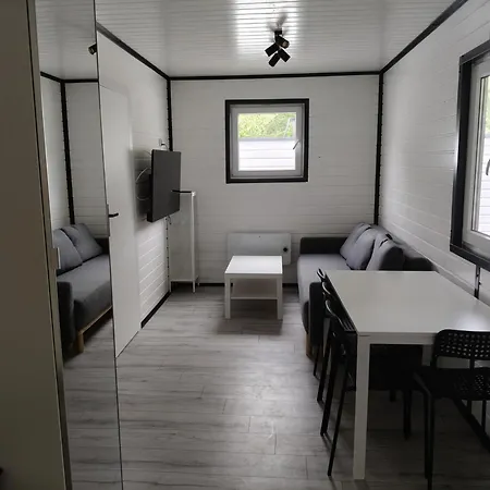 Radosna Zatoka - Z Ogrodzeniem Campingplads *