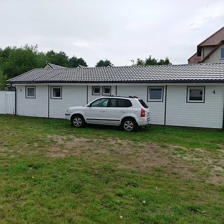 Radosna Zatoka - Z Ogrodzeniem Campingplads