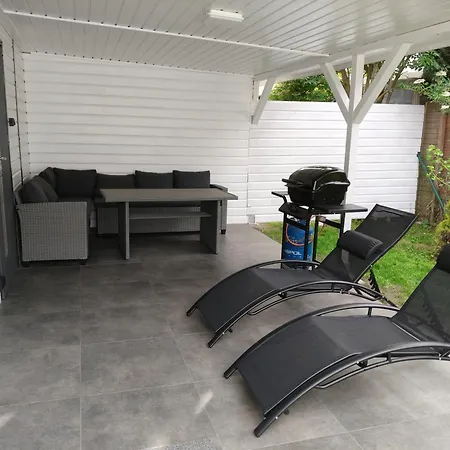 Radosna Zatoka - Z Ogrodzeniem Campingplads