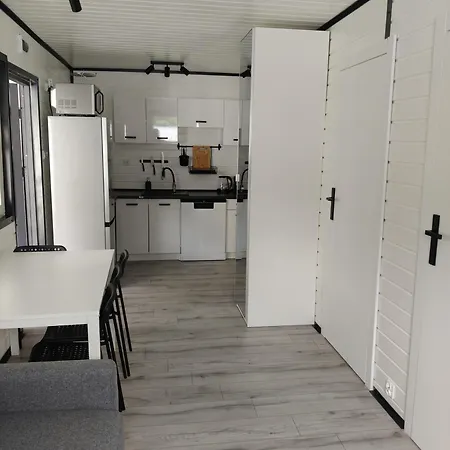 Radosna Zatoka - Z Ogrodzeniem Campingplads *